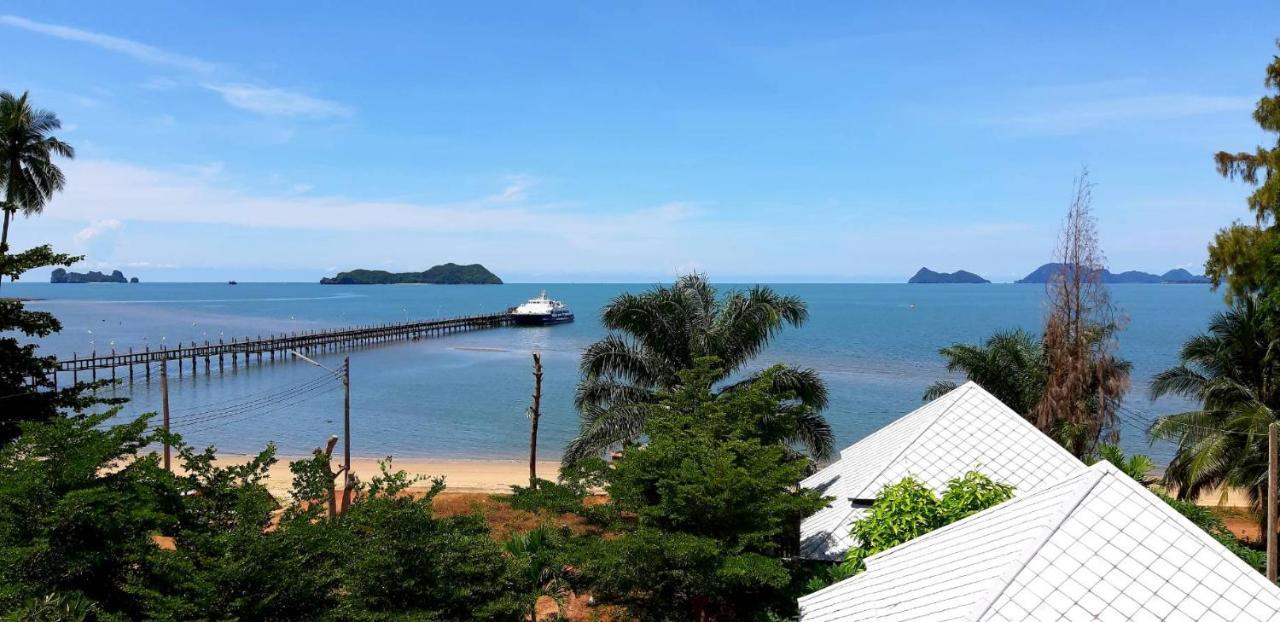 Magic House - No Pets Allowed Chumphon Ngoại thất bức ảnh